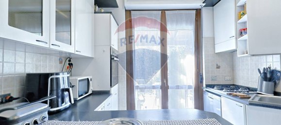 Вилла с 3 спальнями в Монца, Италия № 295509 21