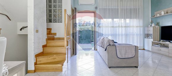 Вилла с 3 спальнями в Монца, Италия № 295509 4