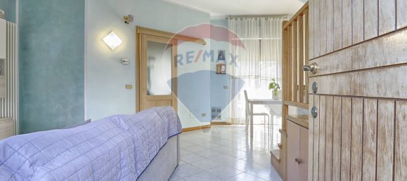 Вилла с 3 спальнями в Монца, Италия № 295509 14