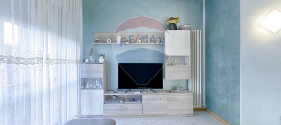 Вилла с 3 спальнями в Монца, Италия № 295509 13