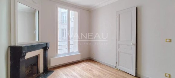 1 bedroom Apartment in Paris, France No. 146580 2