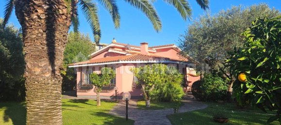 3 Schlafzimmer Villa in San Felice Circeo, Italy, Nr. 293184 2