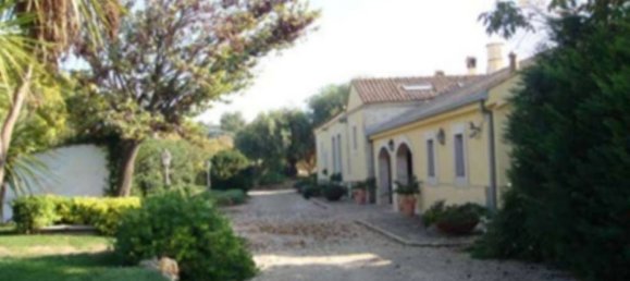 10 rooms Villa in San Giovanni Rotondo, Italy No. 186725 6