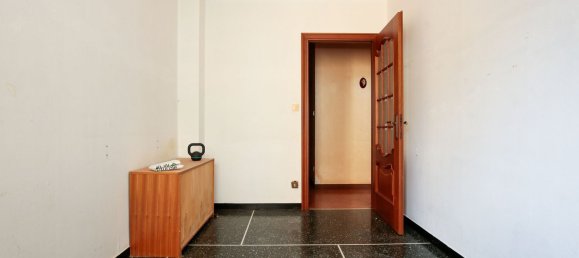 6-Zimmer Wohnung in Genoa, Italy, Nr. 105759 3