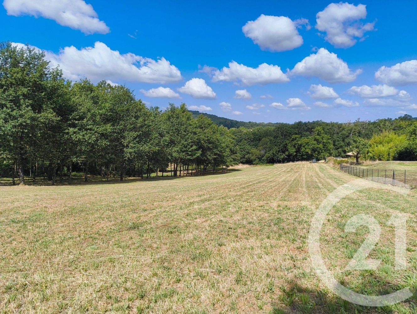 4360m² Land in Gourdon, France No. 279499