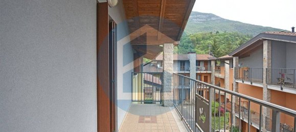 2 bedrooms Penthouse in Casazza, Italy No. 134448 10