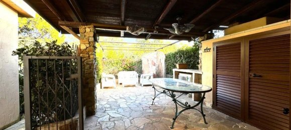 2 bedrooms House in Sardinia, Italy No. 247274 3