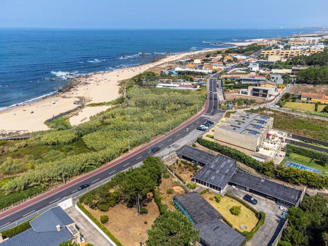 4 bedrooms House in Madalena, Portugal No. 248615