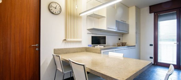 16 bedrooms Penthouse in Padua, Italy No. 339795 9