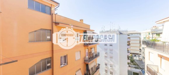 2 bedrooms Penthouse in Rome, Italy No. 325966 38