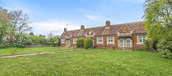 5 غرف نوم منزل في Watford, United Kingdom رقم 6679 15