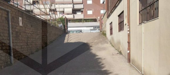 25m² Garage in Rome, Italy No. 28396 3