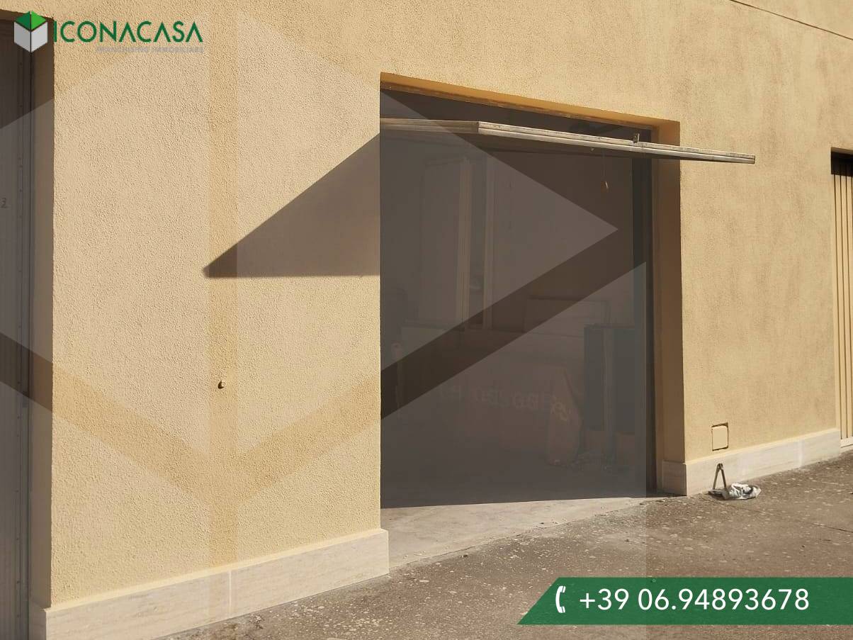 25m² Garage in Rome, Italy No. 28396