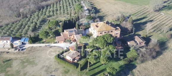 17غرفة منزل في Castiglione del Lago, Italy رقم 259102 2