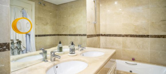 Apartamento T3 em Marbella, Spain N.º 176193 15