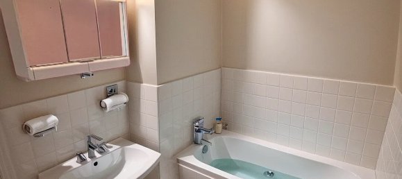 4 bedrooms House in Epernay, France No. 60949 17