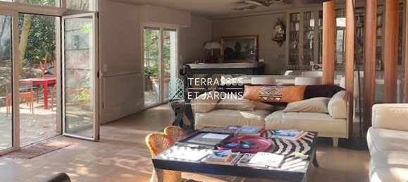 5 bedrooms Apartment in Paris, France No. 183490 3