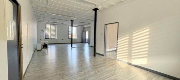 3 chambres Appartement à Lunéville, France No. 65632 2