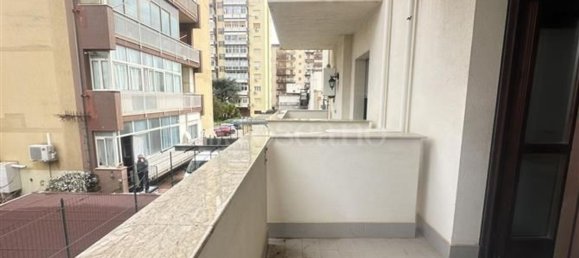 Квартира с 3 комнатами в Палермо, Италия № 51026 17