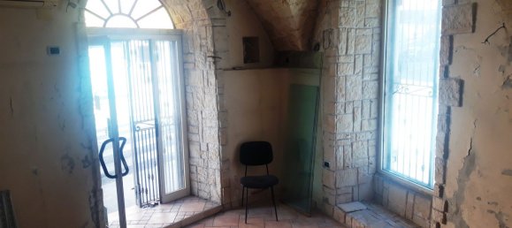 Gewerbliche Immobilie in Sassari, Italy 38m², Nr. 332316 5