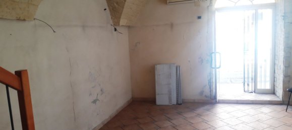 Gewerbliche Immobilie in Sassari, Italy 38m², Nr. 332316 4