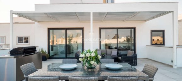 3 Schlafzimmer Maisonette-Wohnung in Saint Julian's, Malta, Nr. 9611 2