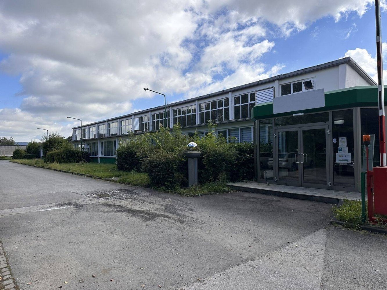 Gewerbliche Immobilie in Minden-Lübbecke, Germany 7319m², Nr. 146026