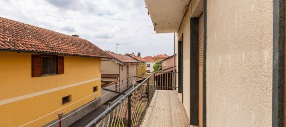 Вилла с 4 спальнями в Пойрино, Италия № 147419 11