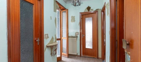 Вилла с 4 спальнями в Пойрино, Италия № 147419 15