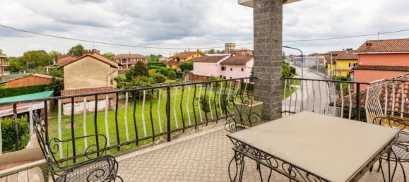 Вилла с 4 спальнями в Пойрино, Италия № 147419 24