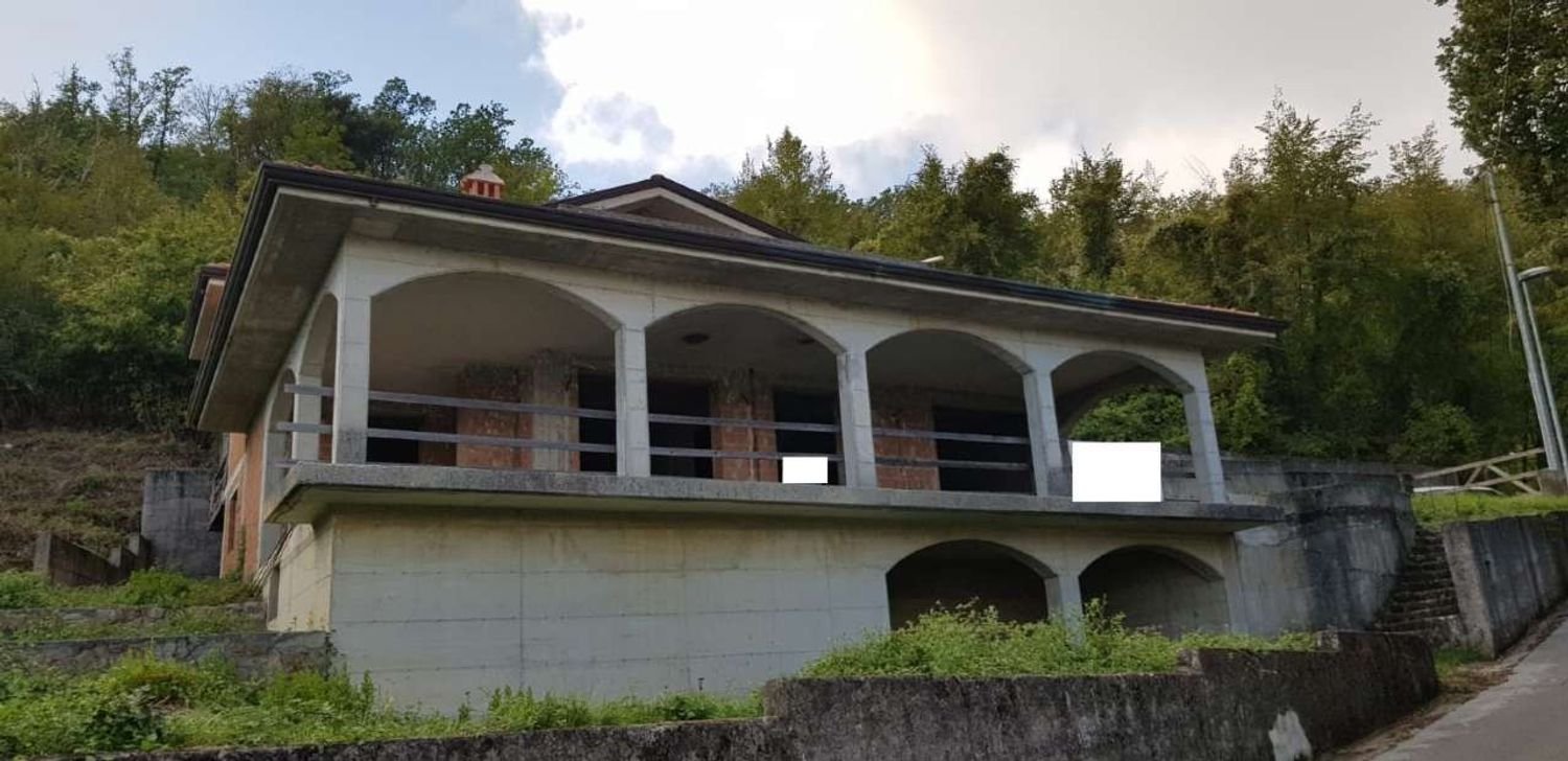 7-salle Villa à Carrara, Italy No. 178855