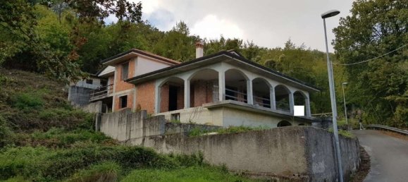 7-salle Villa à Carrara, Italy No. 178855 2