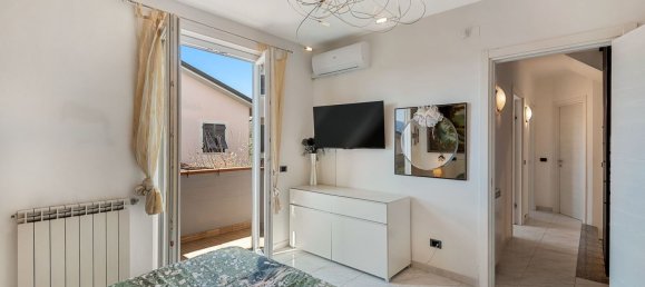 7 rooms Villa in Luni, Italy No. 33227 18