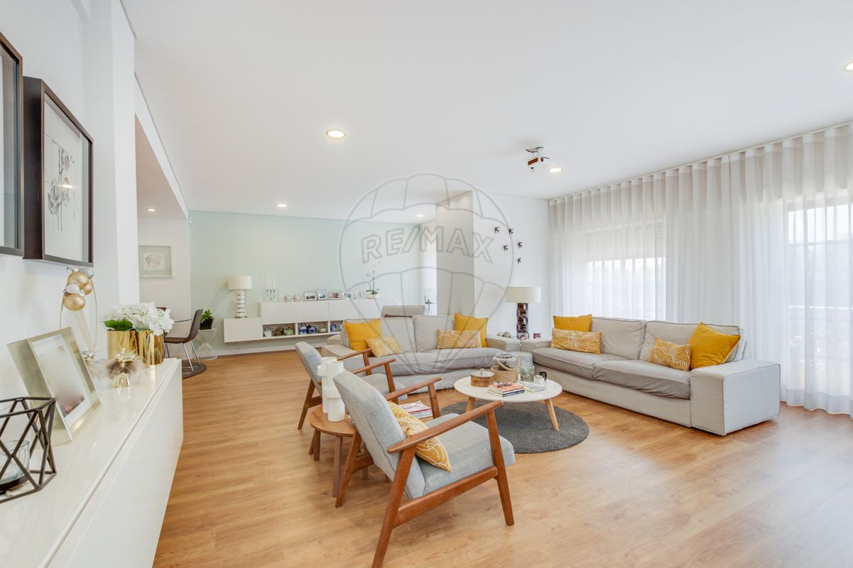 Apartamento T4 em Odivelas, Portugal N.º 51322