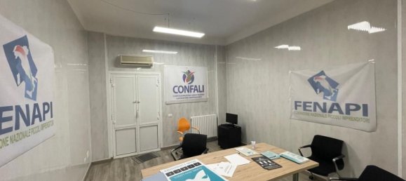 3 bedrooms Apartment in Taranto, Italy No. 342659 4