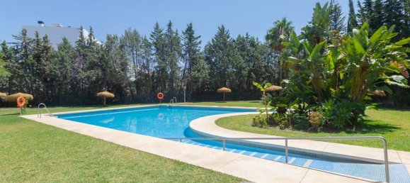 Apartamento de 2 dormitorios en Estepona, Spain No. 185597 49