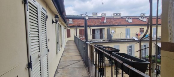 Studio in Turin, Italy No. 306992 5