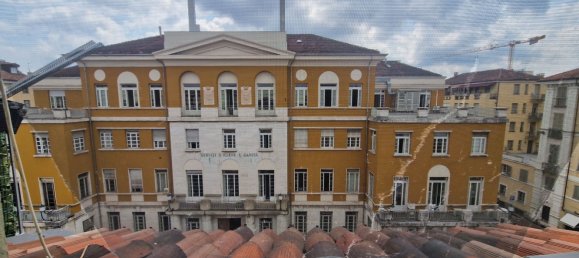 Studio in Turin, Italy No. 306992 2