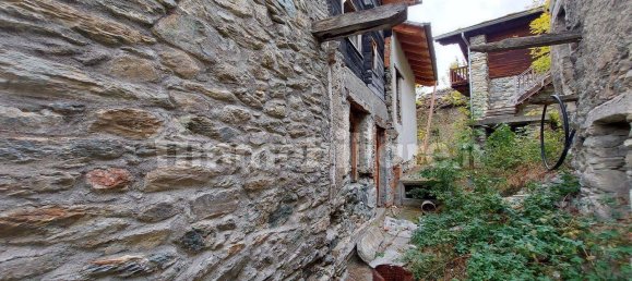 2 bedrooms House in Verrayes, Italy No. 270821 10