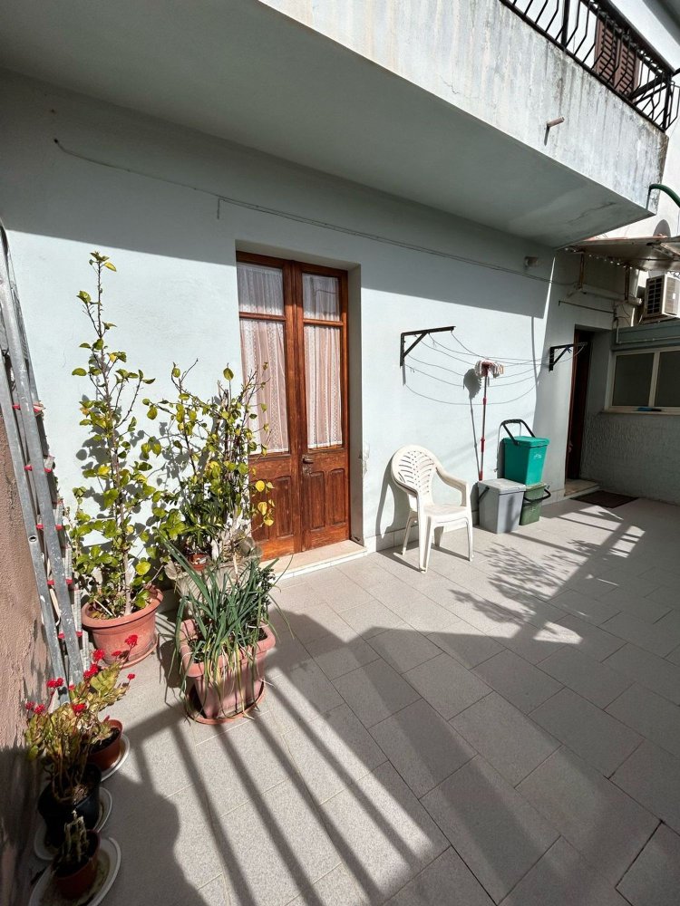 Дом с 5 комнатами в Сардиния, Италия № 255838