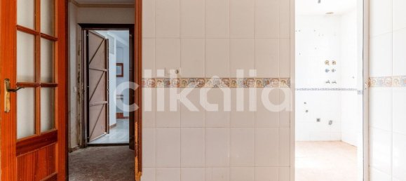 3 bedrooms Apartment in Cordoba, Spain No. 160783 5