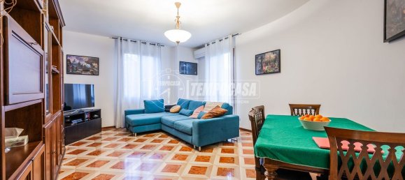 6 rooms House in Savignano sul Panaro, Italy No. 301957 5