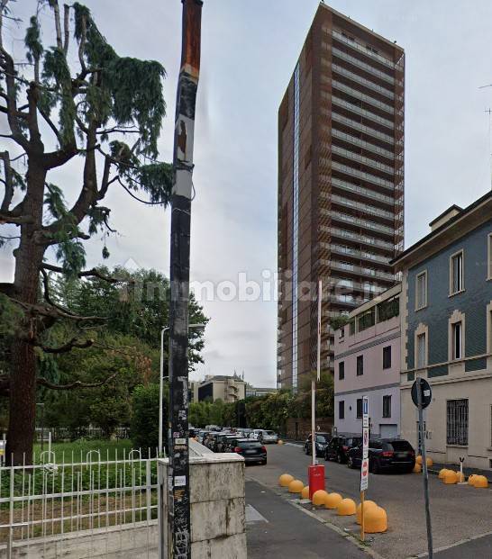 Garaje de 1 habitación en Milan, Italy No. 353995