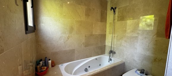 2 bedrooms Apartment in Estepona, Spain No. 146678 11