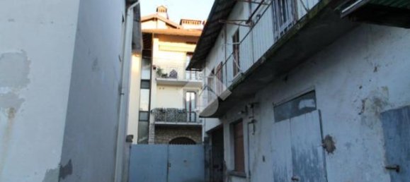 Casa de 8 divisões em Seriate, Italy N.º 229025 29