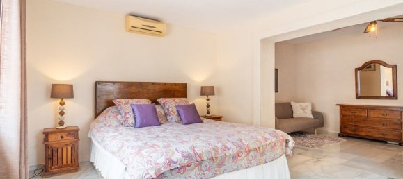 4 bedrooms Villa in Marbella, Spain No. 186100 27