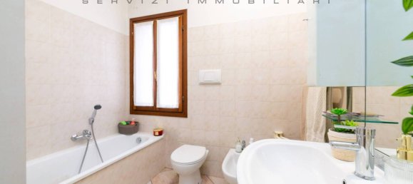 Apartamento de 2 dormitorios en Silea, Italy No. 54840 8