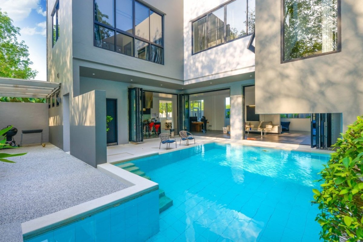 3 bedrooms Villa in Phuket, Thailand No. 5903