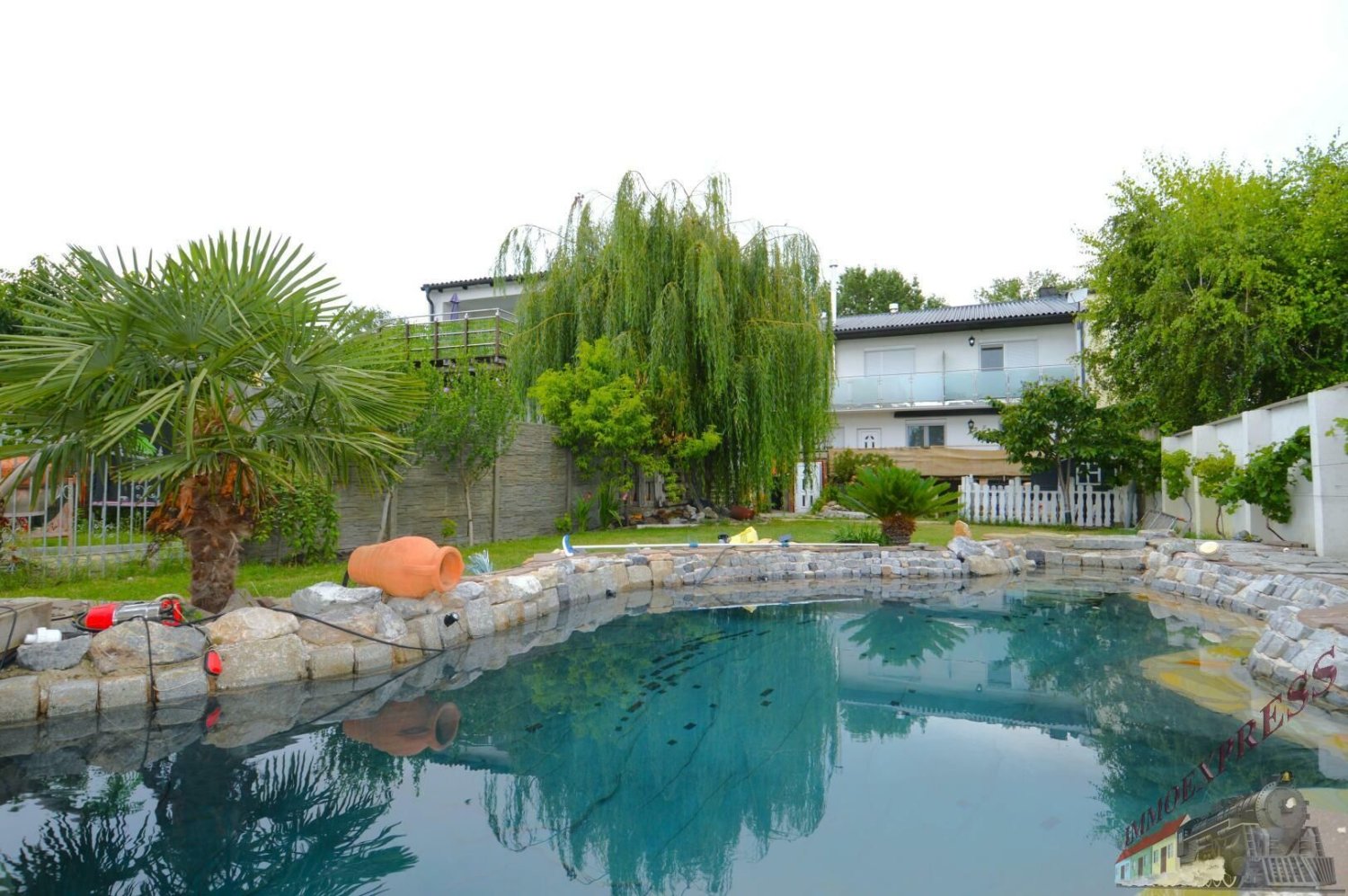 Gewerbliche Immobilie in Podersdorf am See, Austria 631m², Nr. 226883