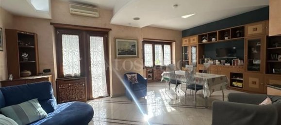 5 rooms Apartment in Rome, Italy No. 181962 5